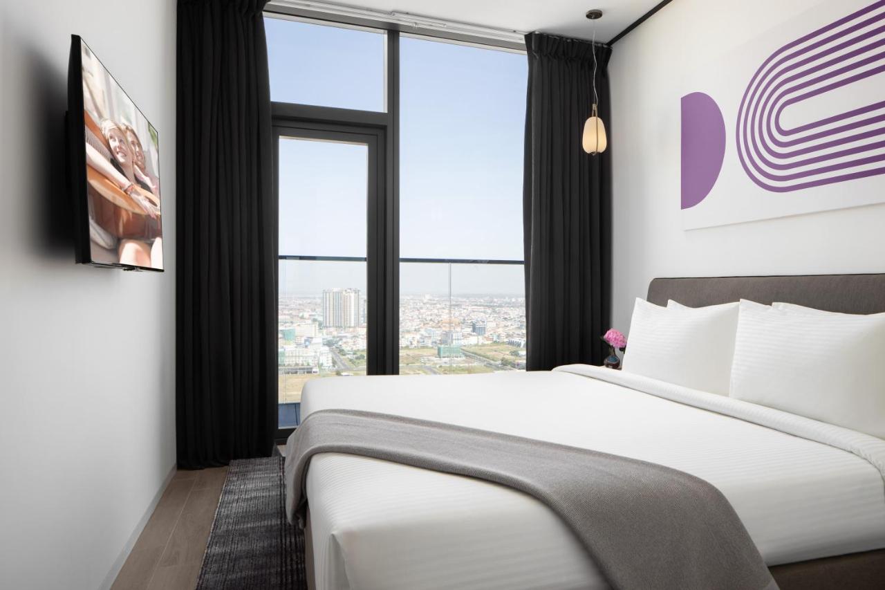 Citadines Flatiron Phnom Penh Hotel Bagian luar foto