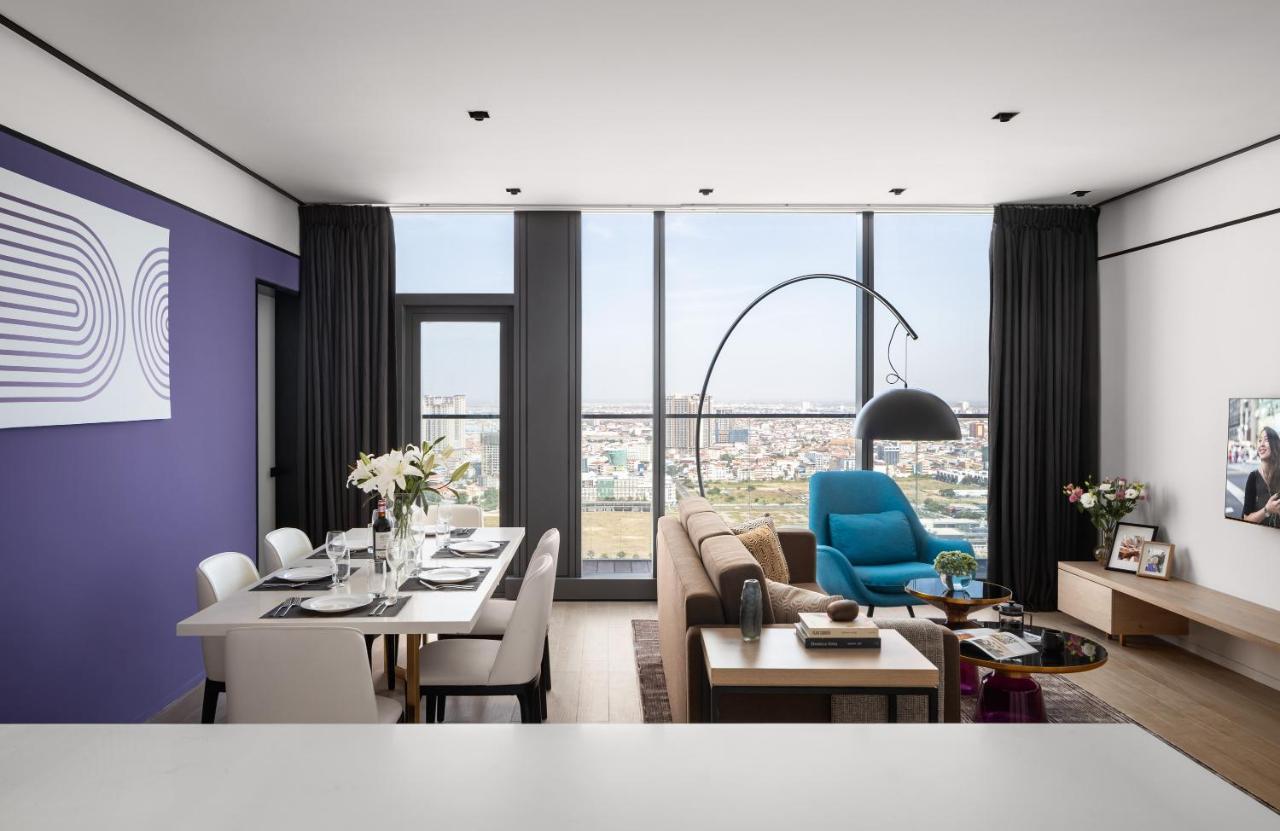 Citadines Flatiron Phnom Penh Hotel Bagian luar foto