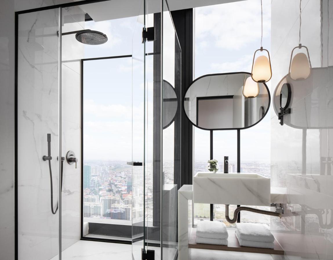 Citadines Flatiron Phnom Penh Hotel Bagian luar foto