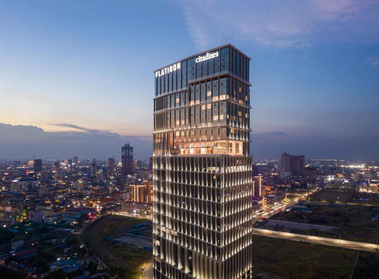 Citadines Flatiron Phnom Penh Hotel Bagian luar foto