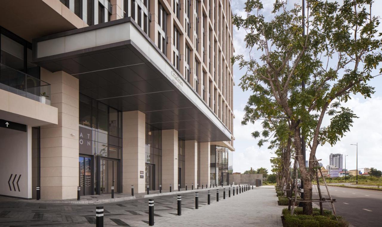 Citadines Flatiron Phnom Penh Hotel Bagian luar foto