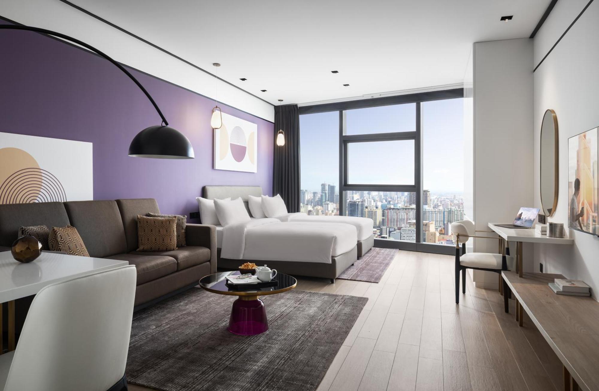 Citadines Flatiron Phnom Penh Hotel Bagian luar foto